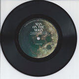 Walter Cronkite : Man On The Moon (7", Styrene)